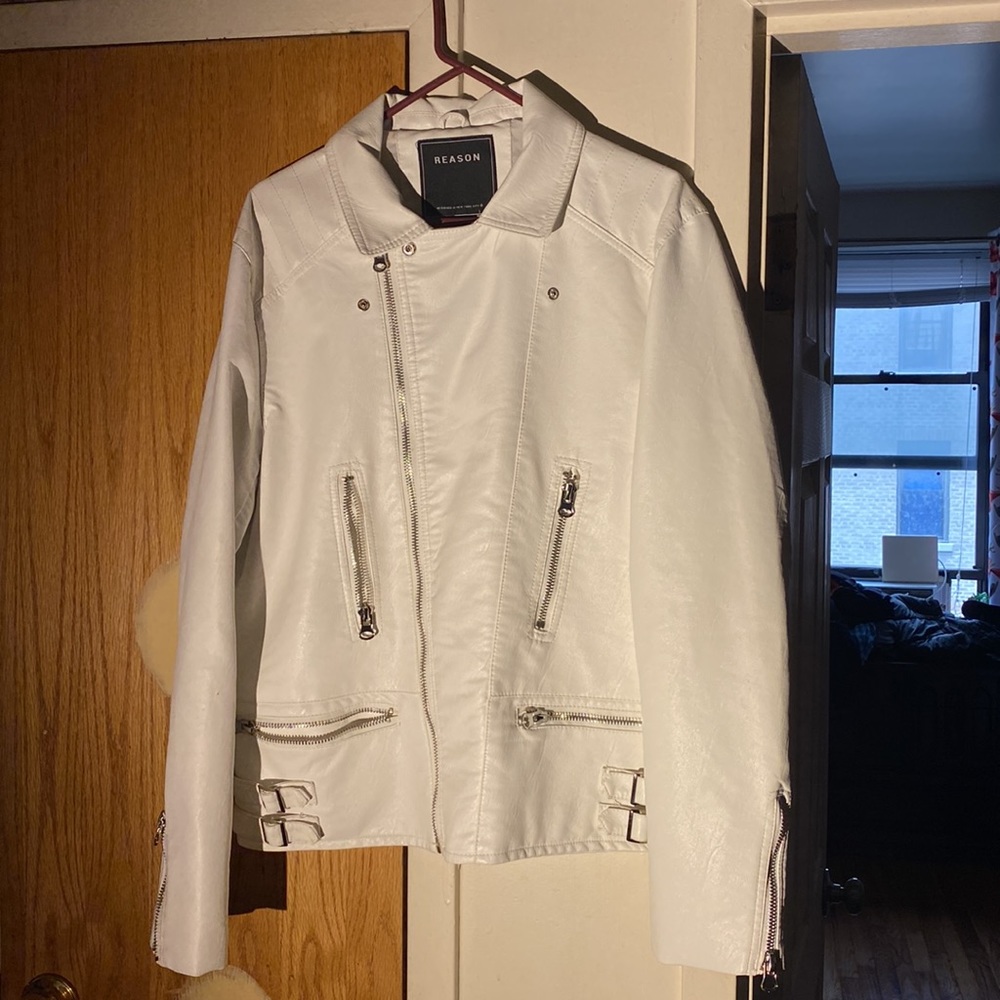 White reason jacket - Picture 5 of 5